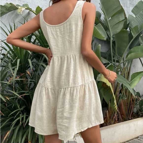 NEW Shein Cream Solid Ruffle Hem Sleeveless Romper Size Large - Picture 2 of 8